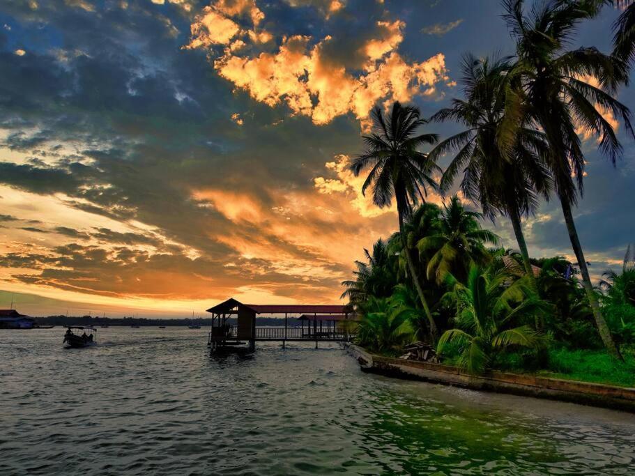 Вілла Poetry Garden Bocas Town Colon Island Екстер'єр фото
